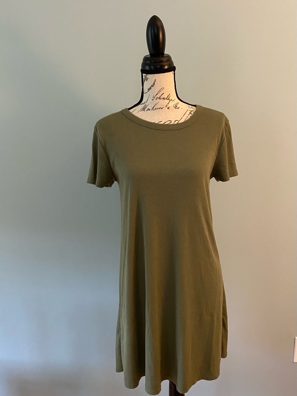 Classic Olive Green Short Sleeve Women's Dress Size Large